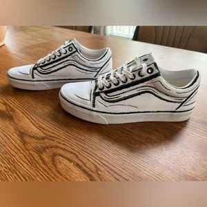 Vans Old Skool White Sketch Skate Shoe -  Men’s 6.5 / Woman’s 8